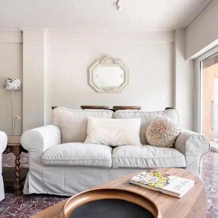 Flisvos Marina Refurbished Apartment Athen Exterior foto